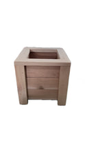 Load image into Gallery viewer, Cedar Wood Planter
