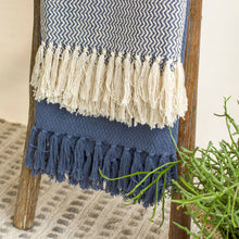Load image into Gallery viewer, Chevron Cotton Throw Blanket