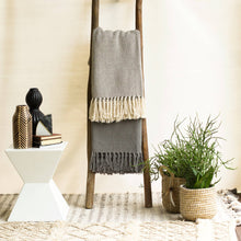 Load image into Gallery viewer, Chevron Cotton Throw Blanket
